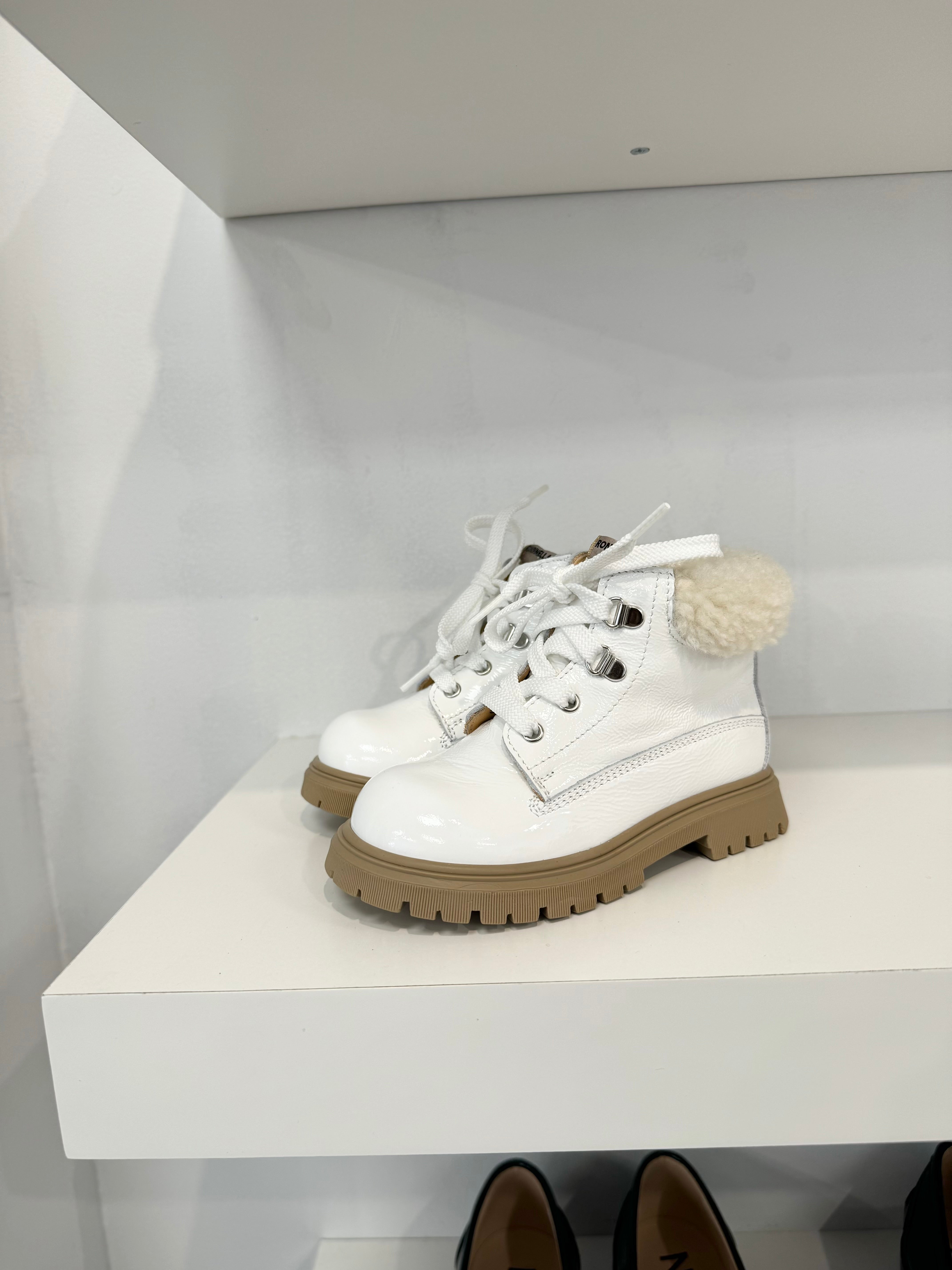 Rondinella – Hal Outlet