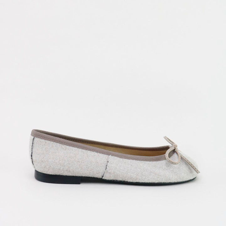 Papanatas Gray Flannel Ballet Flat – Hal Outlet