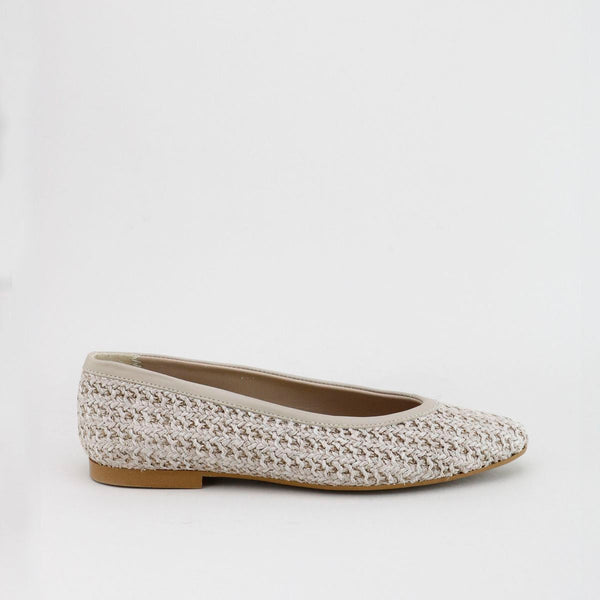 Papanatas Cuero Rafia Pointed Flat