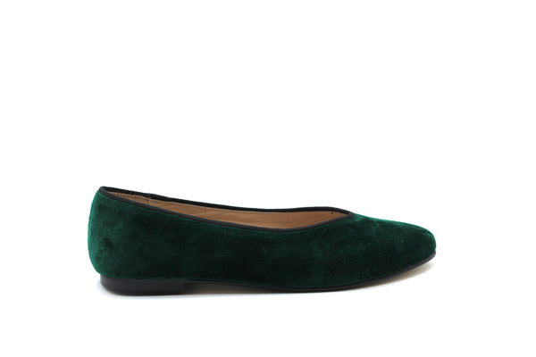 Valencia Green and Black Trim Pointed Flat