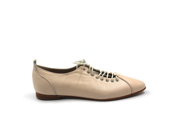 LMDI Ivory Pointed Lace Up